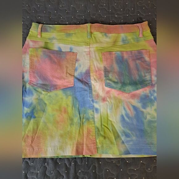 Like an Angel tie dyed mini skirt size 1X - Picture 3 of 4
